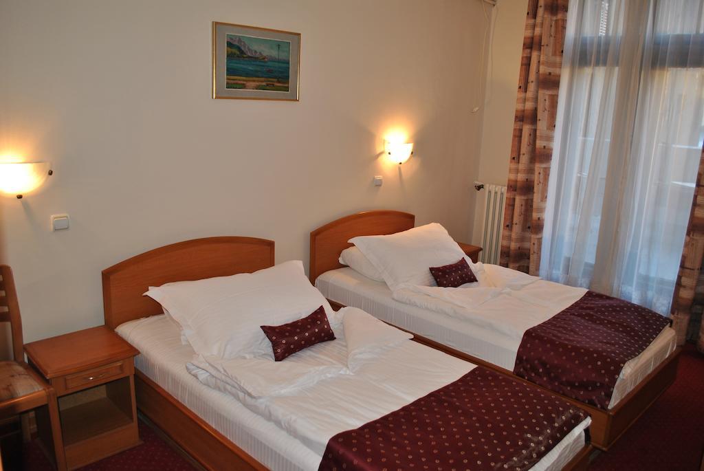 Hotel Kasina Beograd Bagian luar foto