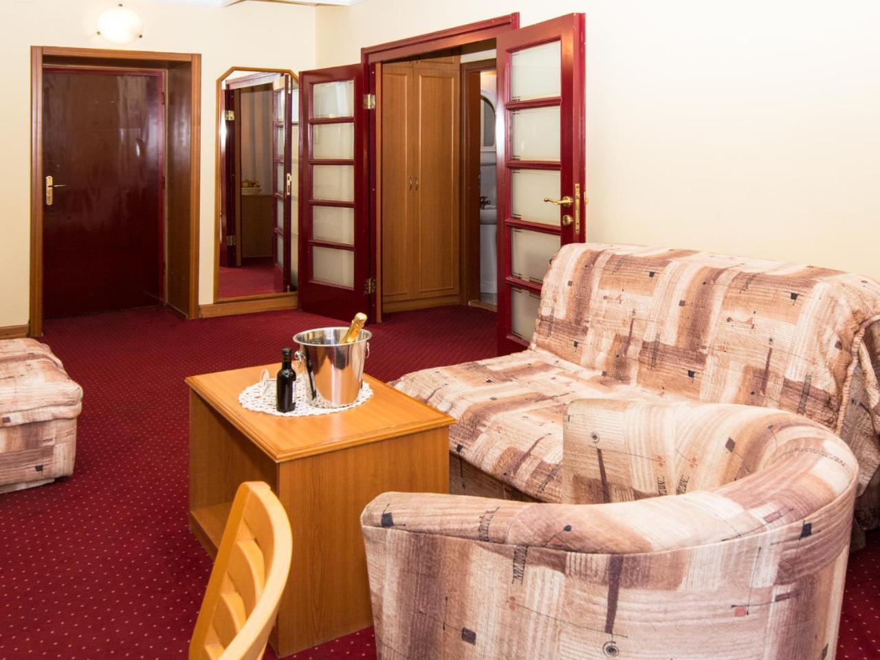 Hotel Kasina Beograd Bagian luar foto