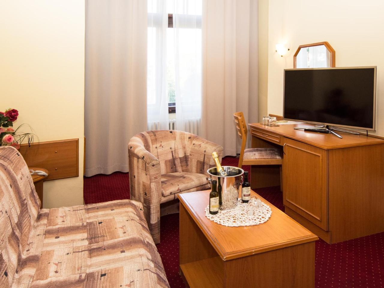 Hotel Kasina Beograd Bagian luar foto